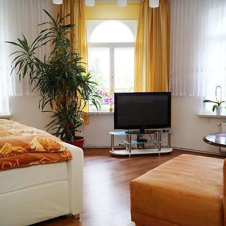 Pension Und Ferienwohnung Stadt Altenburg Buitenkant foto